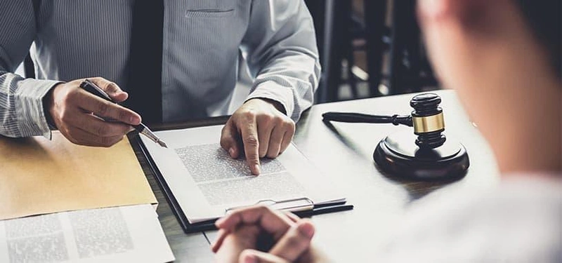solicitor-vs-lawyer-australia2.jpg