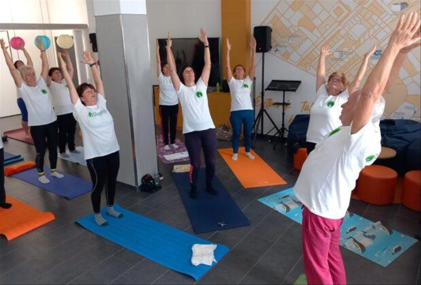 szenior-joga-1-619x420.jpg