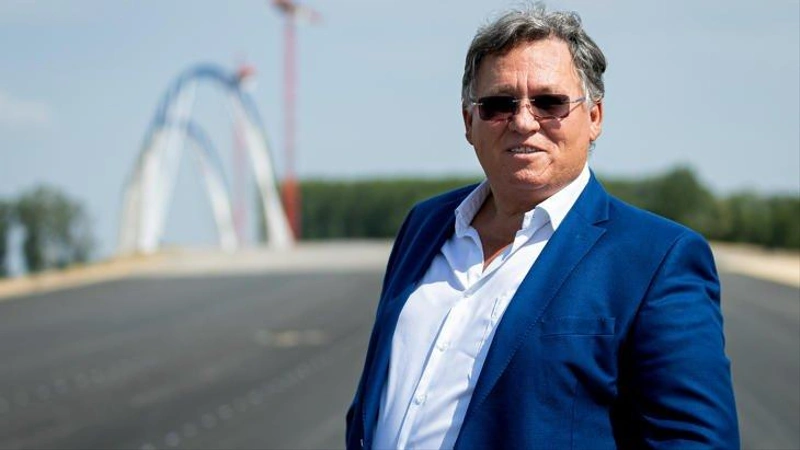 szijj-laszlo.jpg