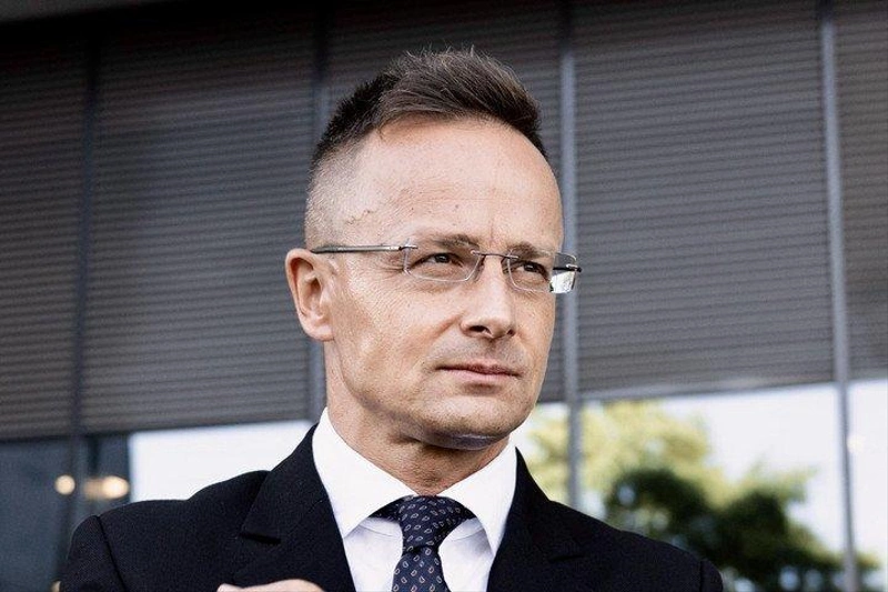 szijjarto12jpg.jpg