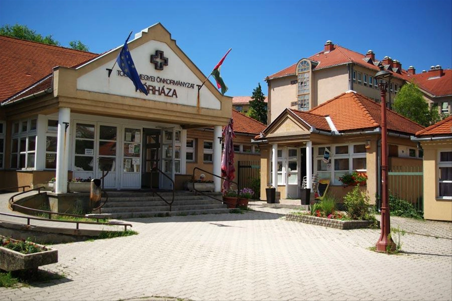 tolna-megyei-balassa-janos-korhaz-szekszard-foto-kadarka-net-2.jpg