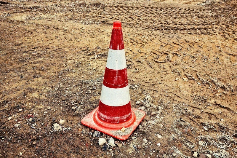 traffic-cones-3082821_1280.jpg